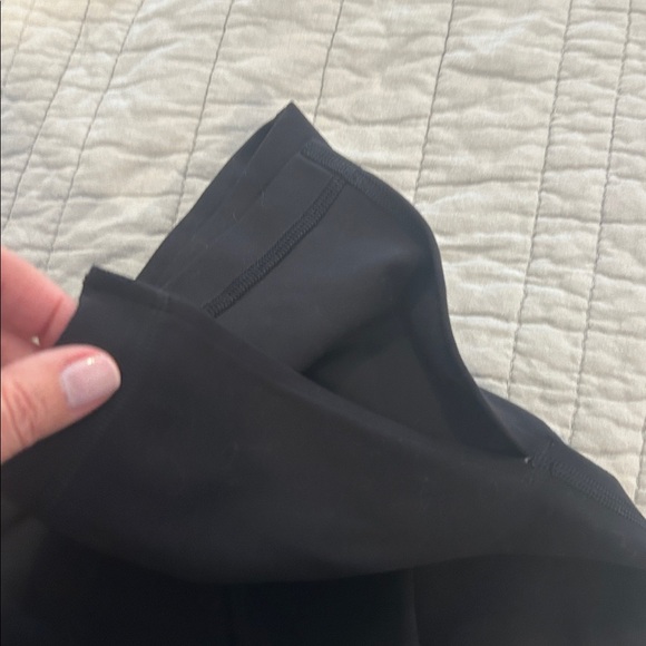 Lululemon Black Women's Stretch Flare Pants size 6 - Picture 3 of 5
